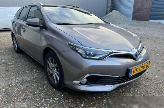 Toyota Auris, 2015