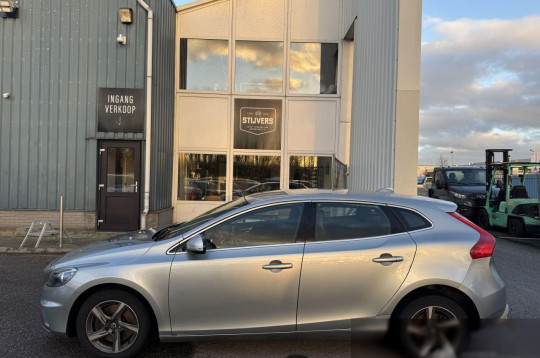 Volvo V40, 2014