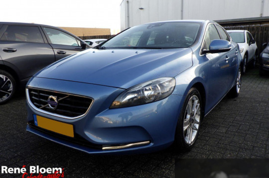 Volvo V40, 2014