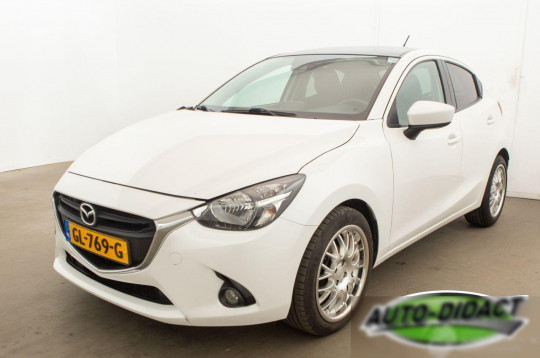 Mazda, 2015