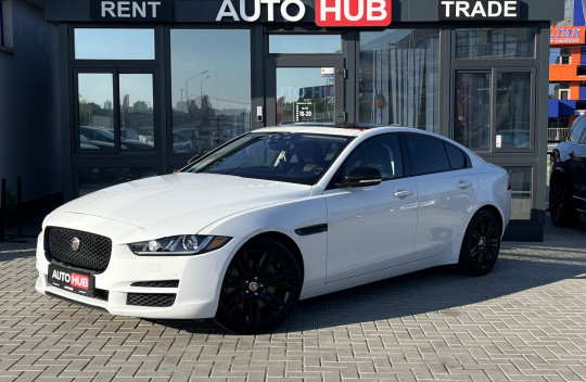 Jaguar XE, 2018