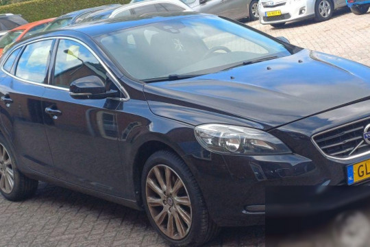 Volvo V40, 2015