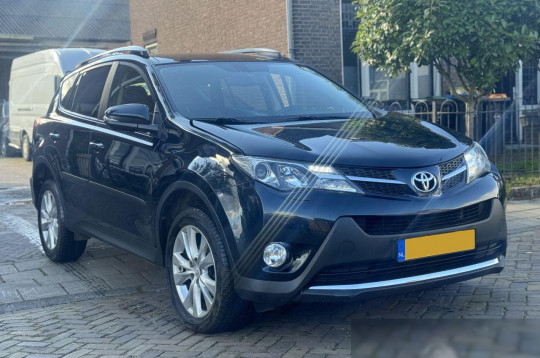 Toyota RAV4, 2015