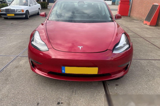 Tesla Model 3, 2019