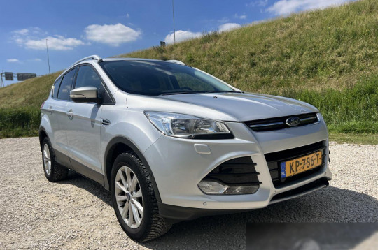 Ford Kuga, 2016