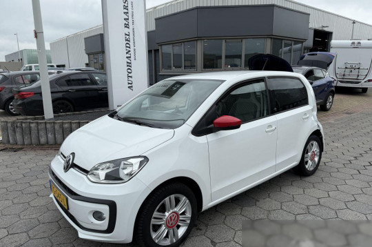 Volkswagen Up!, 2016