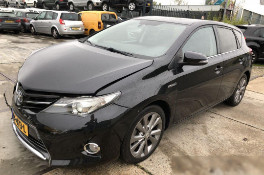 Toyota Auris, 2013