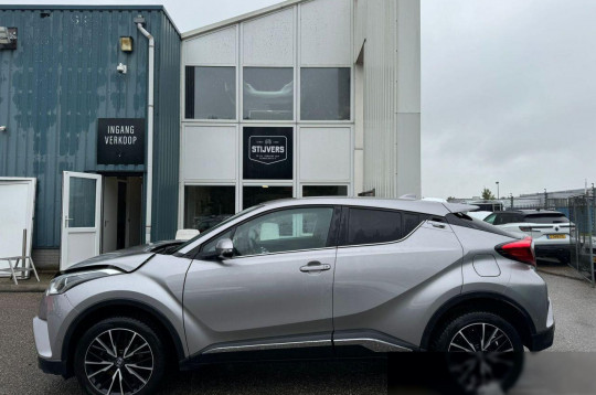 Toyota C-HR, 2016