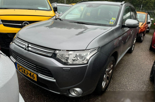 Mitsubishi Outlander, 2013