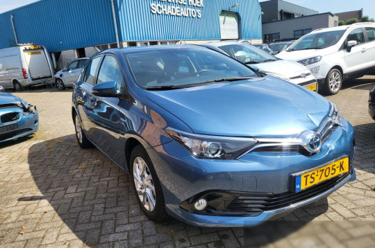 Toyota Auris, 2016