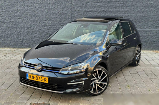 Volkswagen Golf, 2015