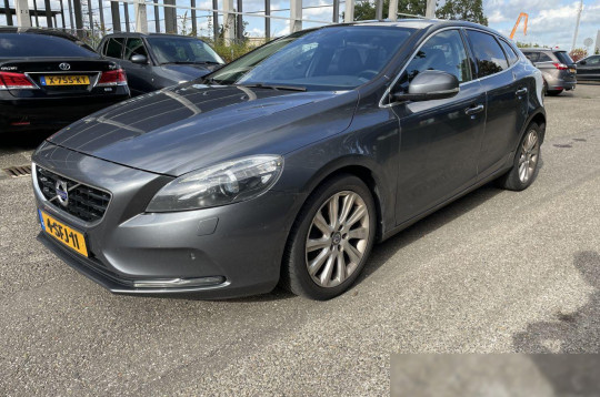 Volvo V40, 2013