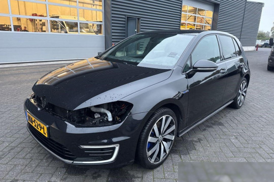 Volkswagen Golf, 2015