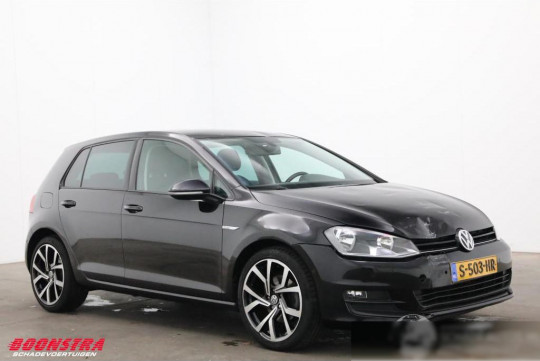 Volkswagen Golf, 2015