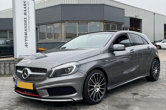 Mercedes-Benz A-Class, 2015