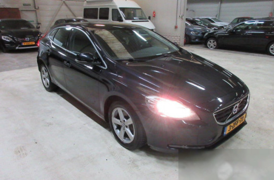 Volvo V40, 2014