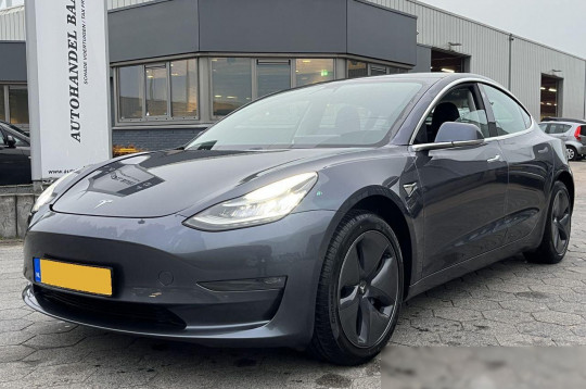 Tesla Model 3, 2019