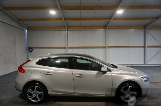 Volvo V40, 2016