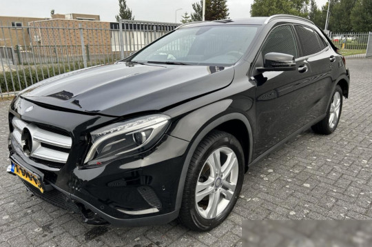 Mercedes-Benz GLA, 2016