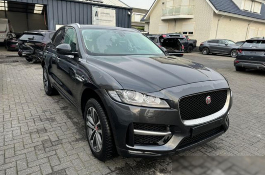 Jaguar F-Pace, 2018