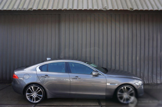 Jaguar XE, 2016