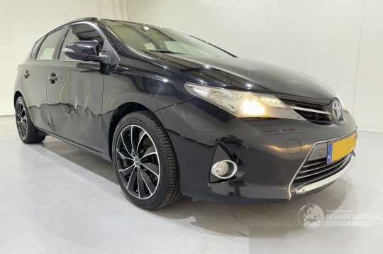 Toyota Auris, 2013