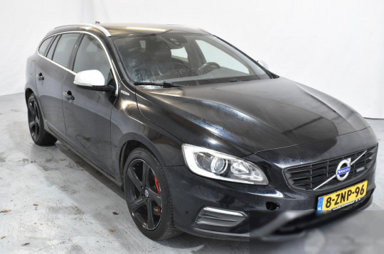 Volvo V60, 2015