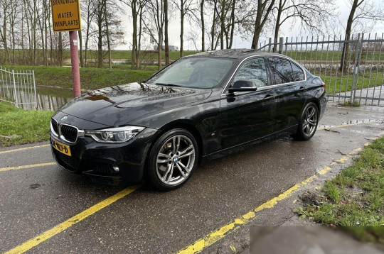 BMW 3 Series, 2016