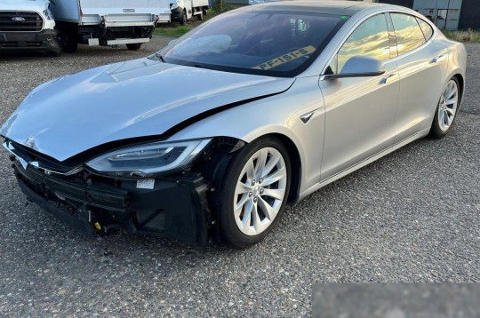 Tesla Model S, 2017