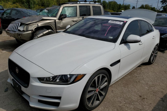 Jaguar XE, 2016