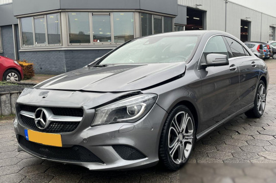 Mercedes-Benz CLA, 2015