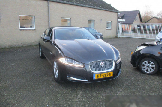 Jaguar XF, 2013