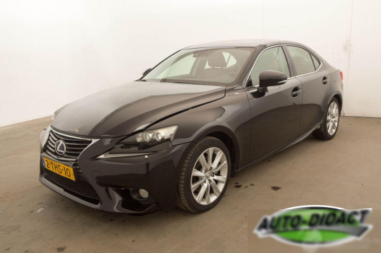 Lexus IS, 2014