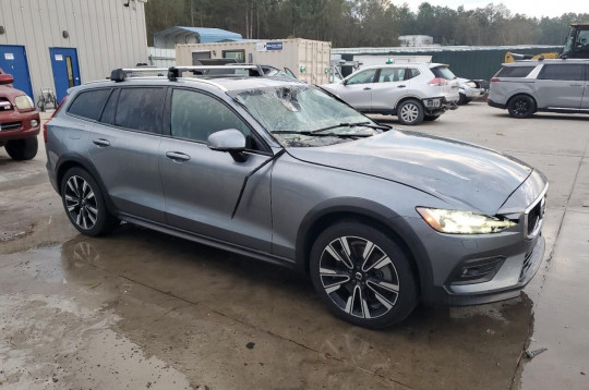 Volvo V60, 2020